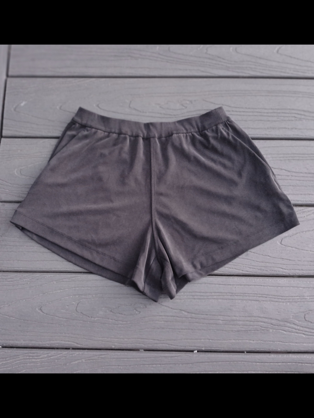 Lululemon Softstreme Shorts/ Small